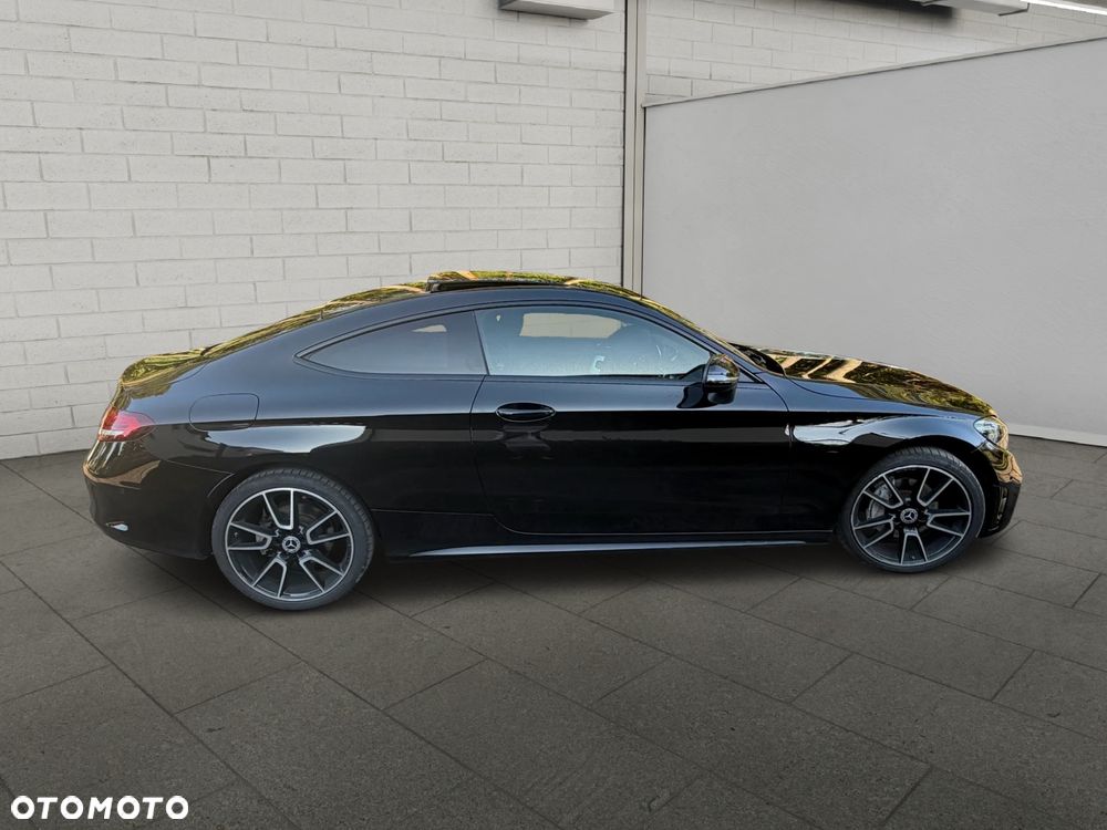 Mercedes-Benz Klasa C 220 d 4Matic 9G-TRONIC AMG Line Plus - 35