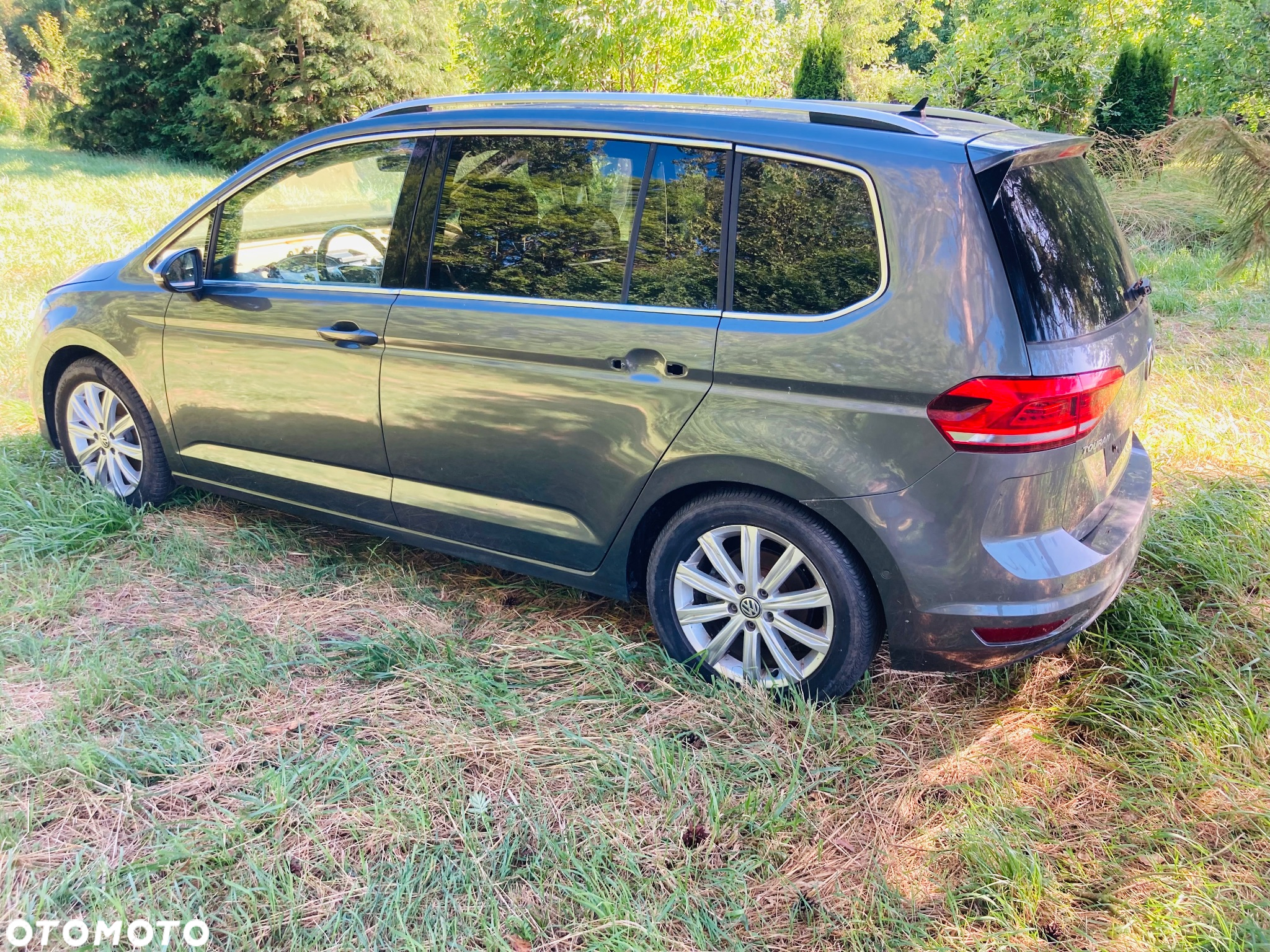 Volkswagen Touran 2.0 TDI BMT Highline - 5