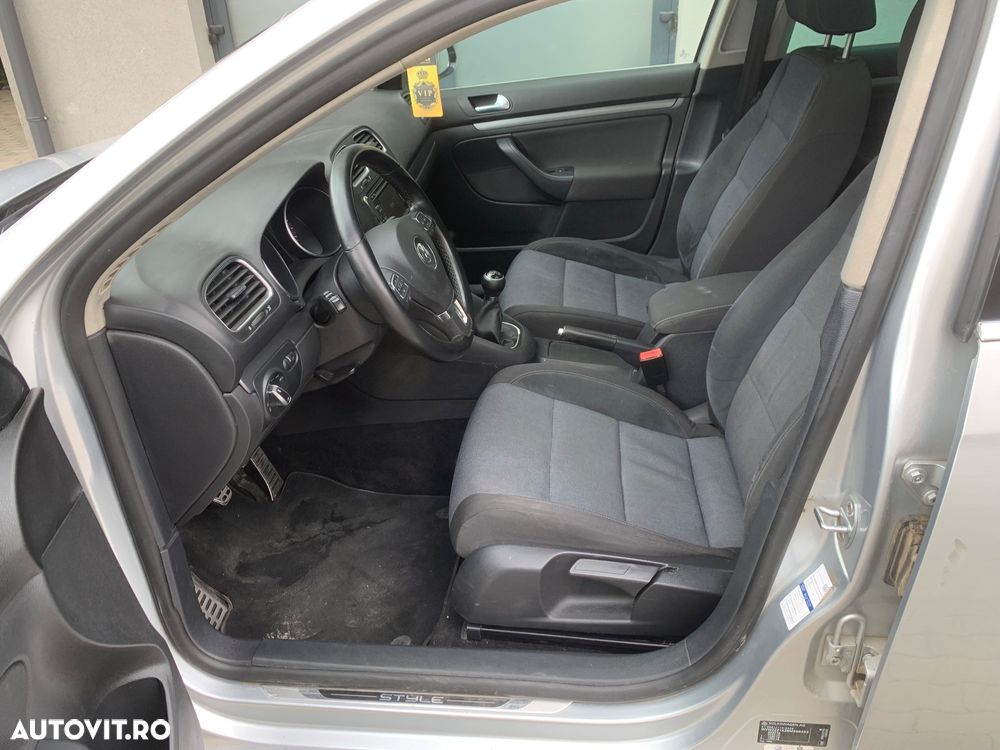 Volkswagen Golf 2.0 TDI DPF Style - 5