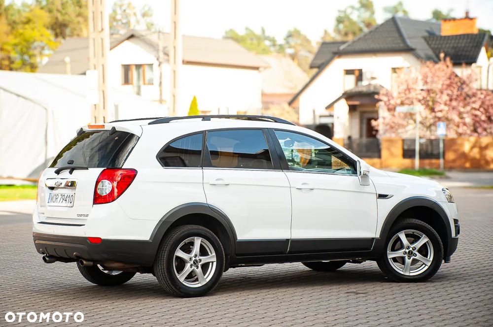 Chevrolet Captiva 2.4 2WD LT - 6