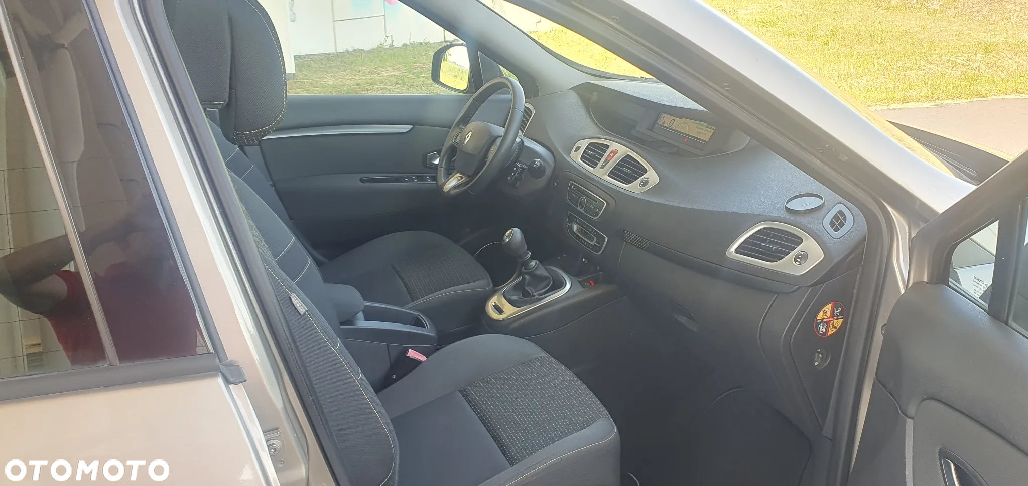 Renault Scenic 1.6 16V Limited - 8