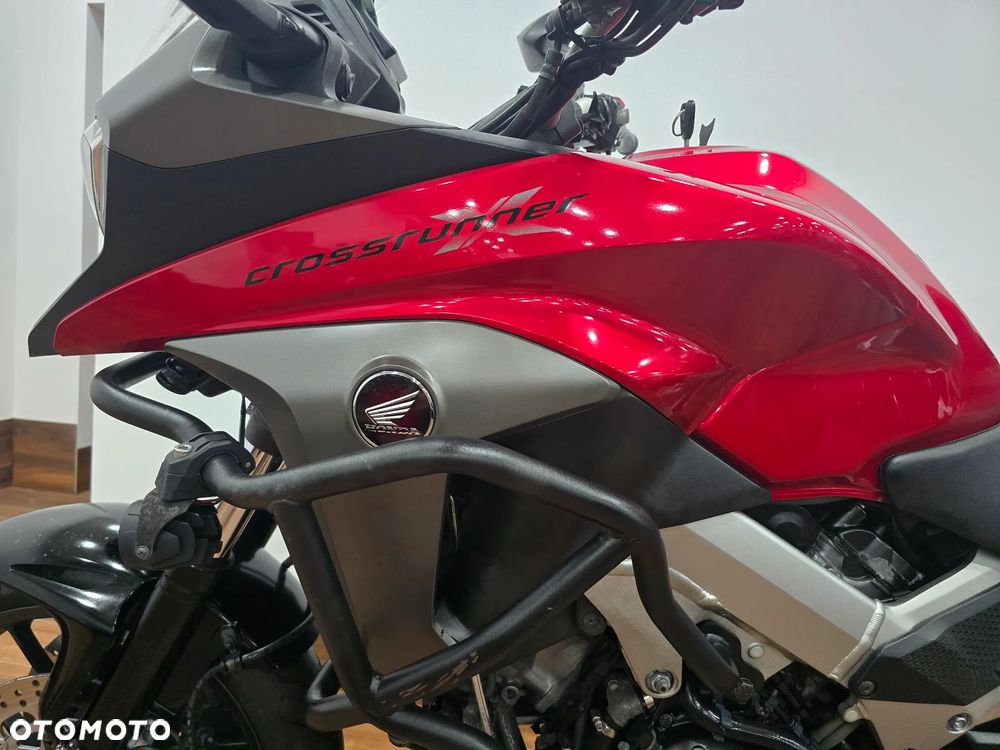Honda VFR - 16