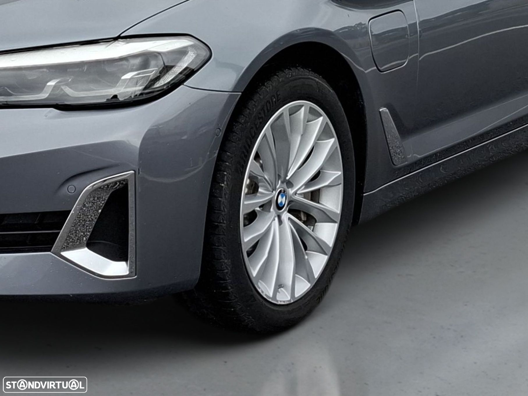 BMW 530 e Line Luxury - 4