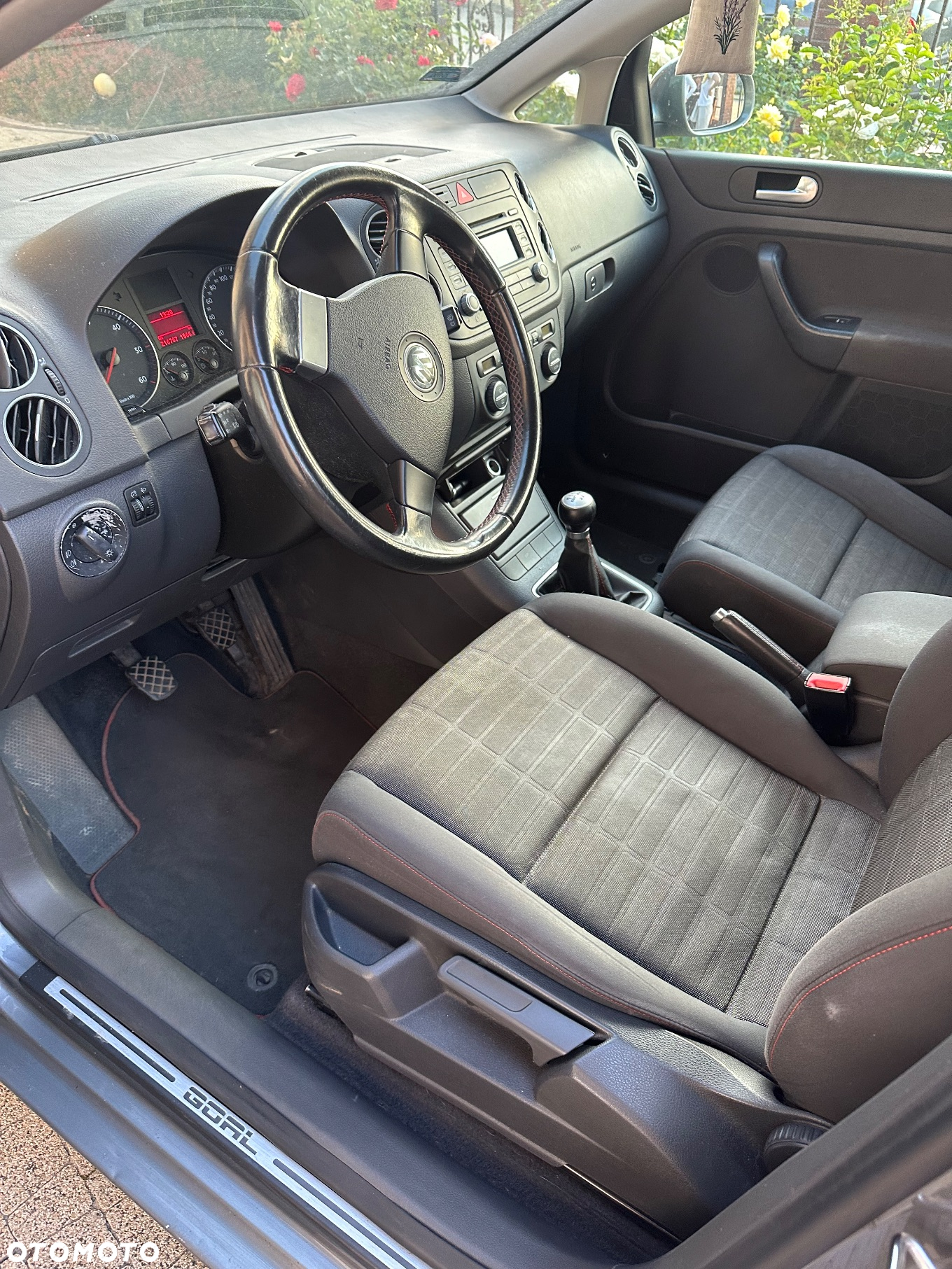 Volkswagen Golf - 9