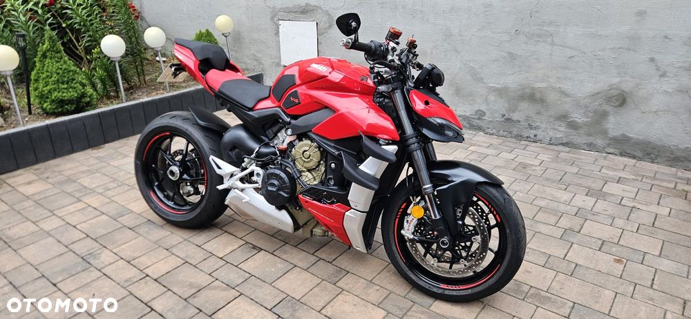 Ducati Streetfighter V4 - 1