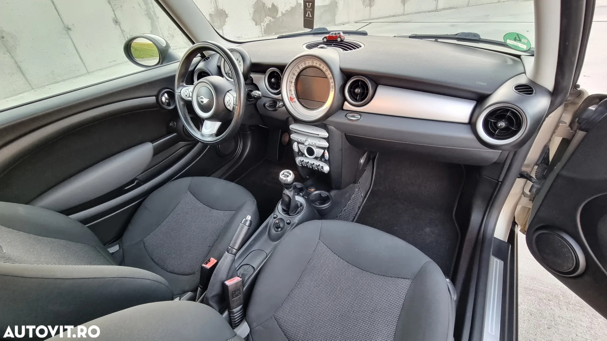Mini ONE Standard - 9