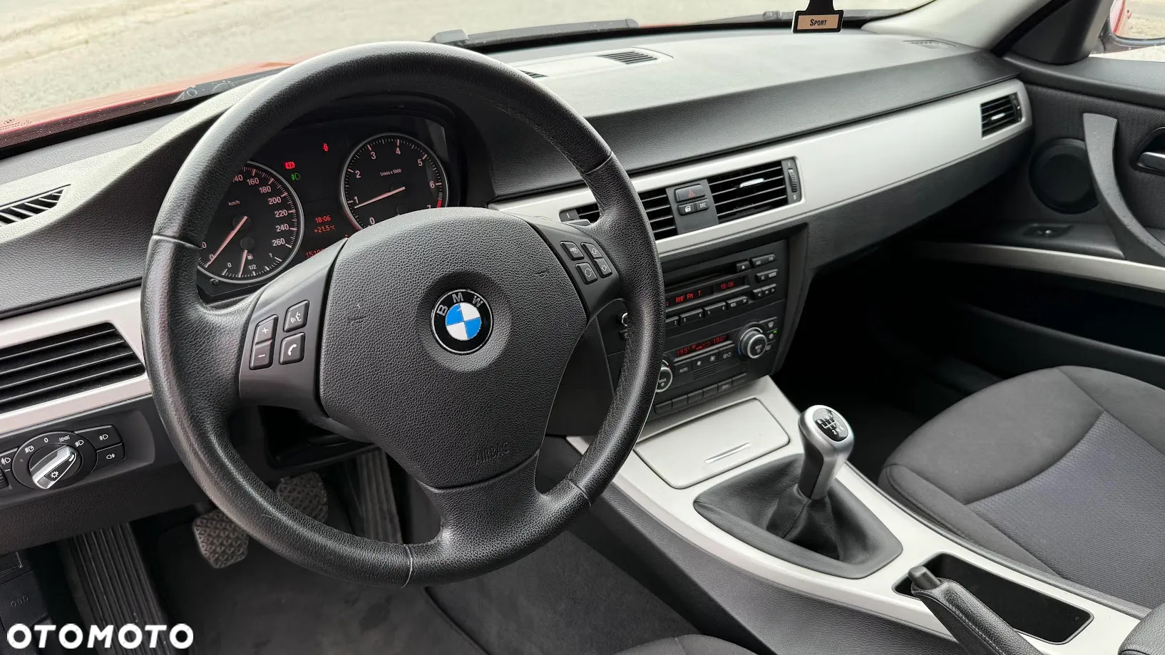 BMW Seria 3 318i Edition Sport - 9
