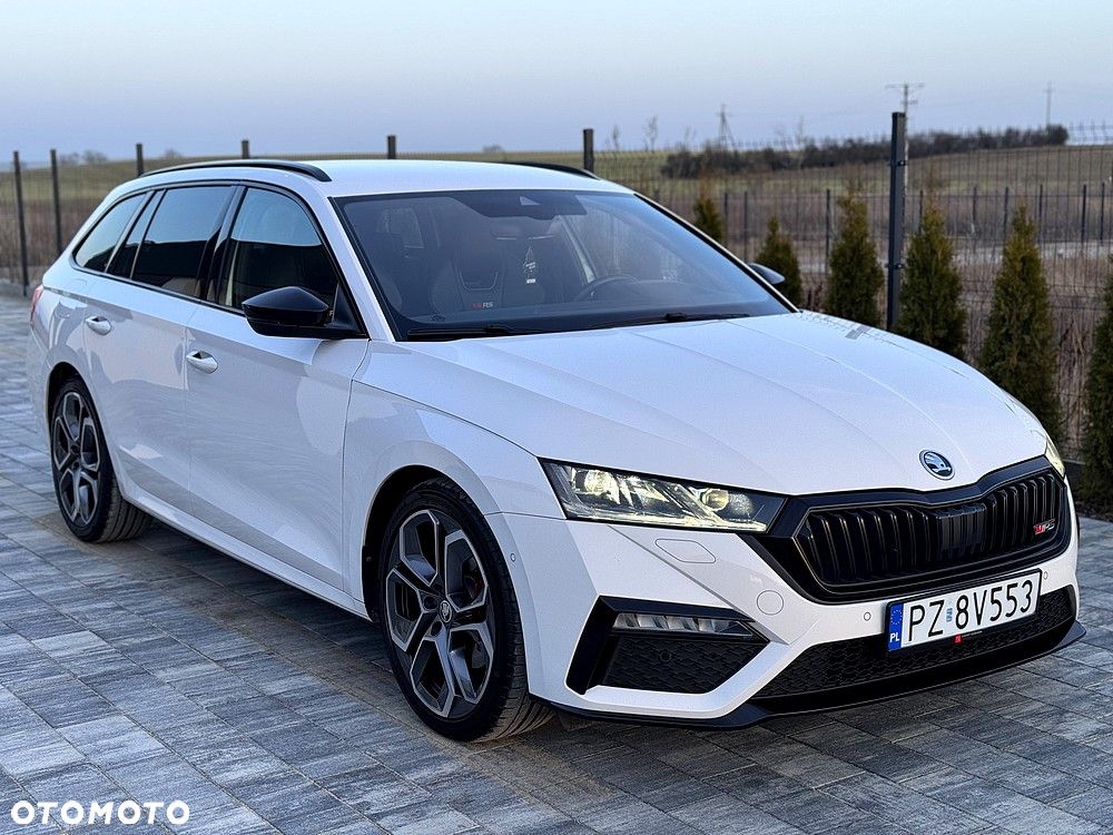 Skoda Octavia 2.0 TDI DSG RS Plus - 6