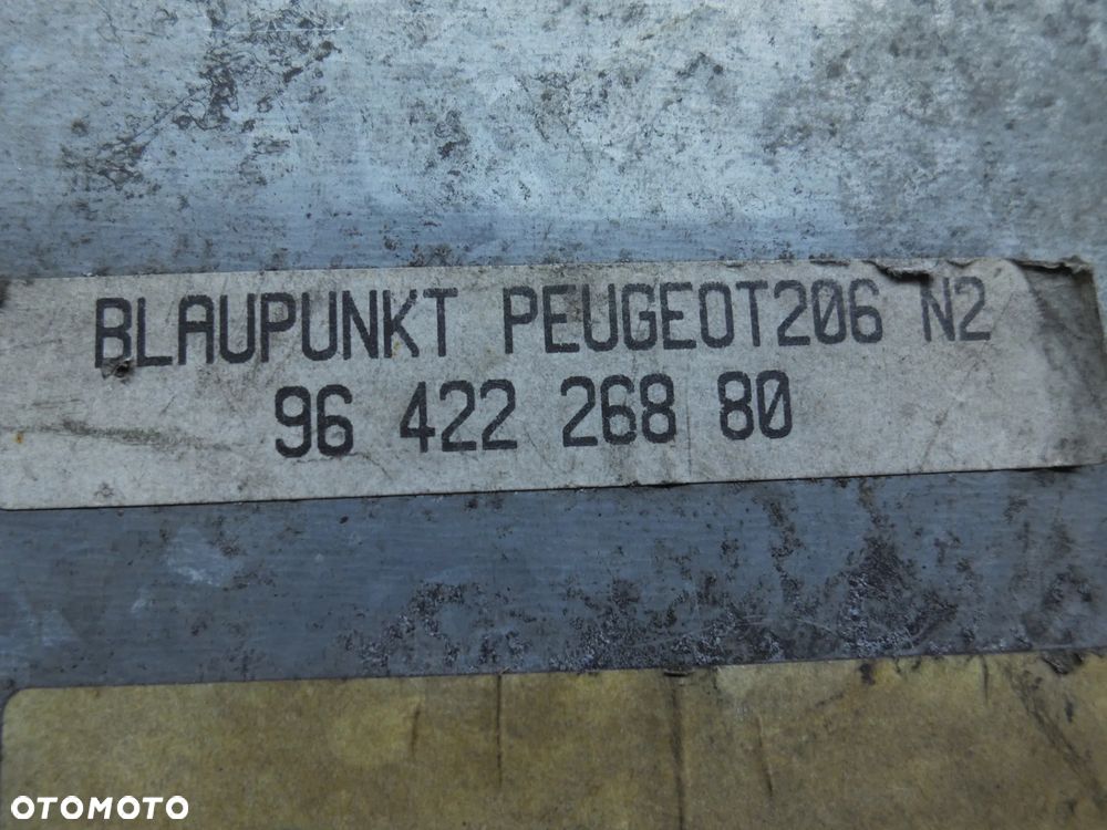 Radioodtwarzacz fabryczny Peugeot 206 9642226880 - 2