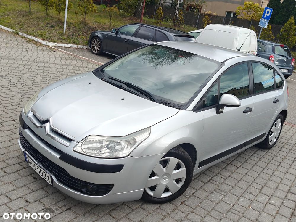 Citroën C4 1.4 16V Advance - 22