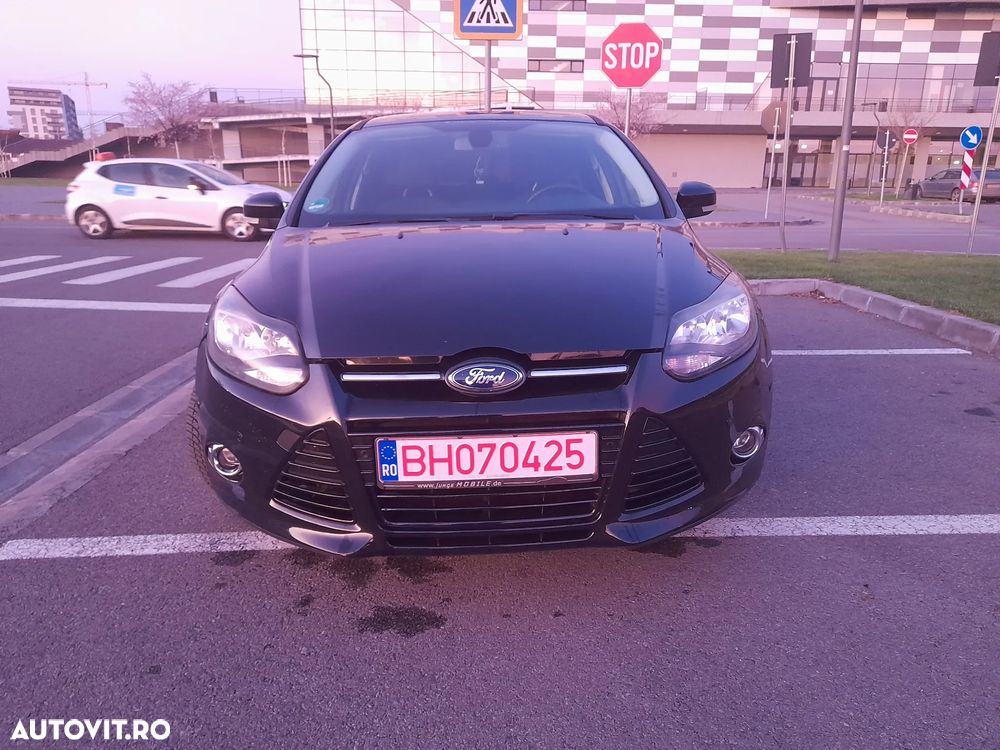Ford Focus Turnier 1.6 TDCi ECOnetic 88g Start-Stopp-Sy Titanium - 6
