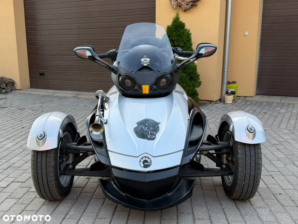 Can-Am Spyder - 3