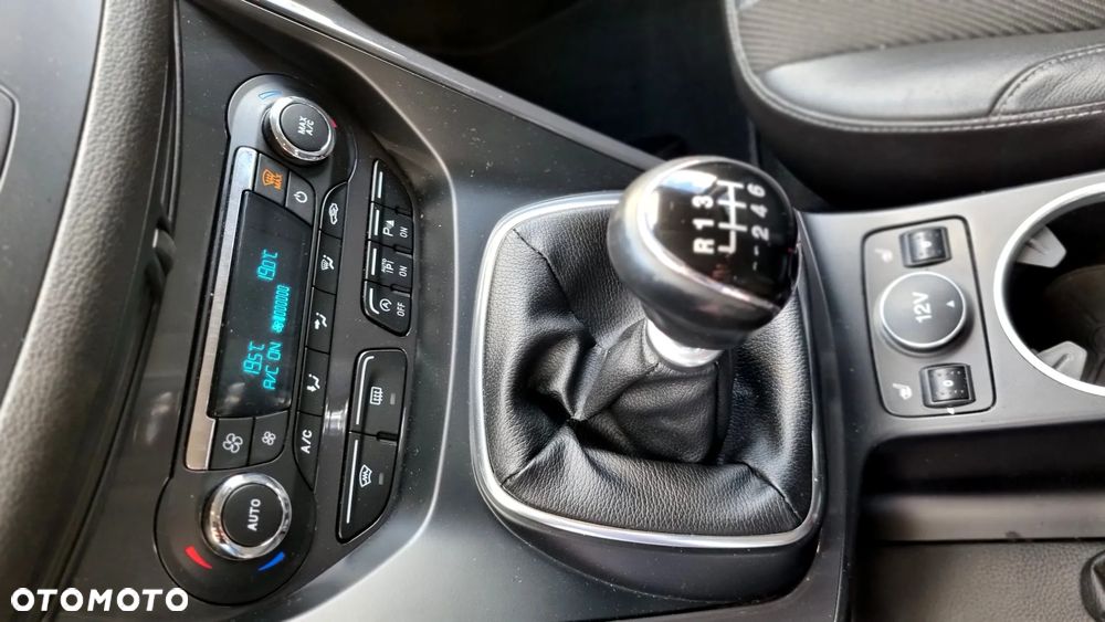 Ford Kuga 2.0 TDCi 4x4 Titanium - 24