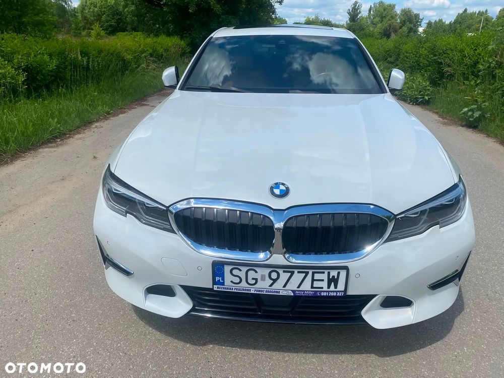 BMW Seria 3 320d xDrive Edition Luxury Line Purity - 4
