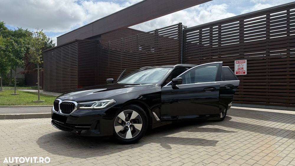 BMW Seria 5 520d xDrive Aut. Sport Line - 2