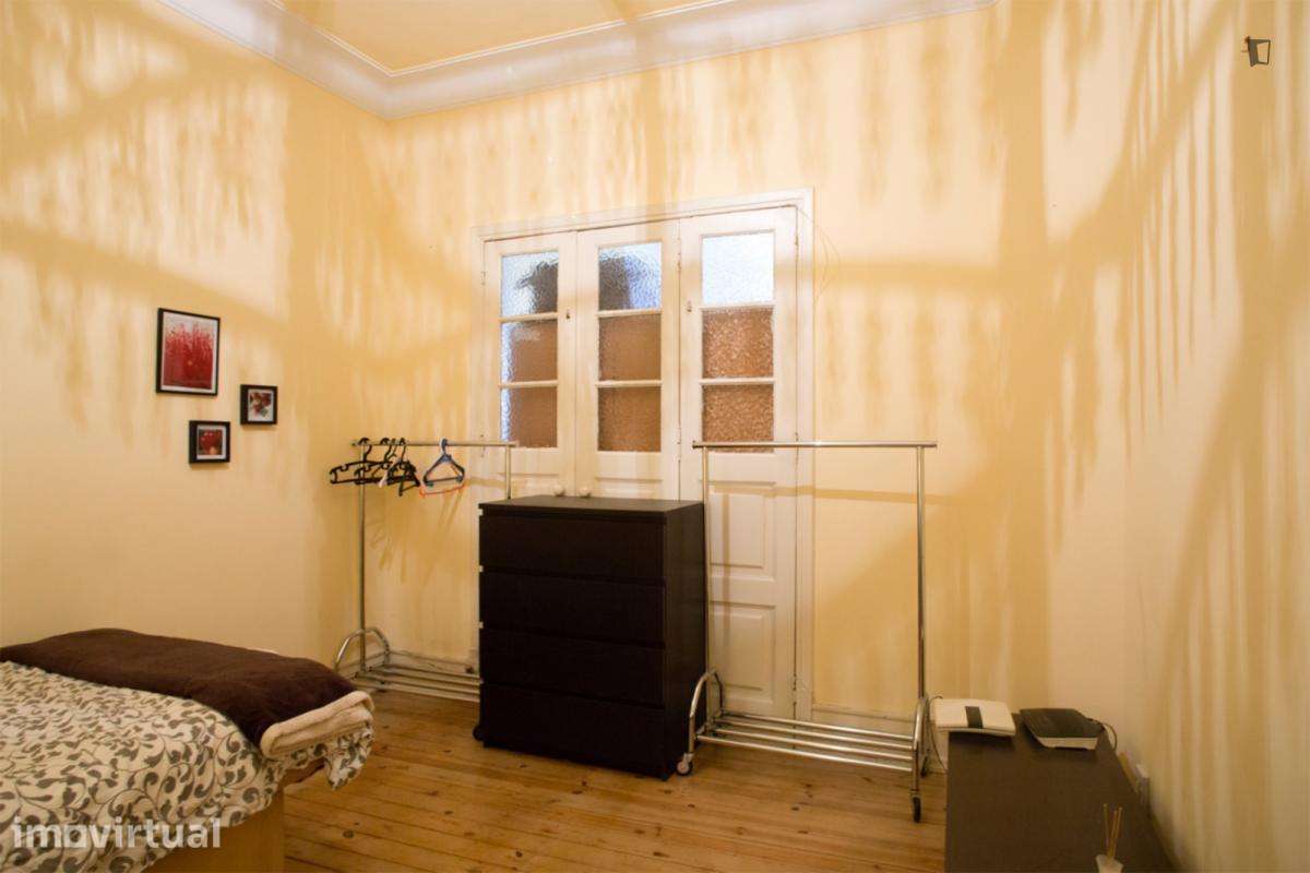Quarto - localizado em Sete Rios Lisbon - Grande imagem: 3/25