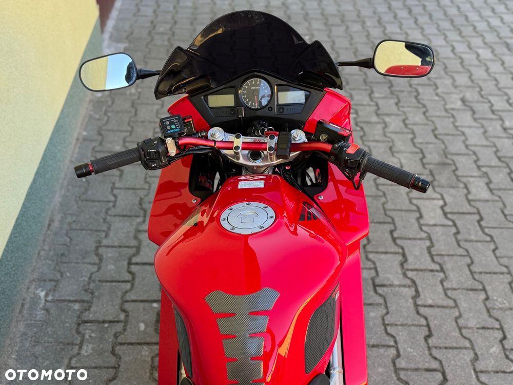 Honda VFR - 17