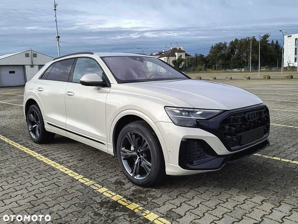 Audi Q8 - 6