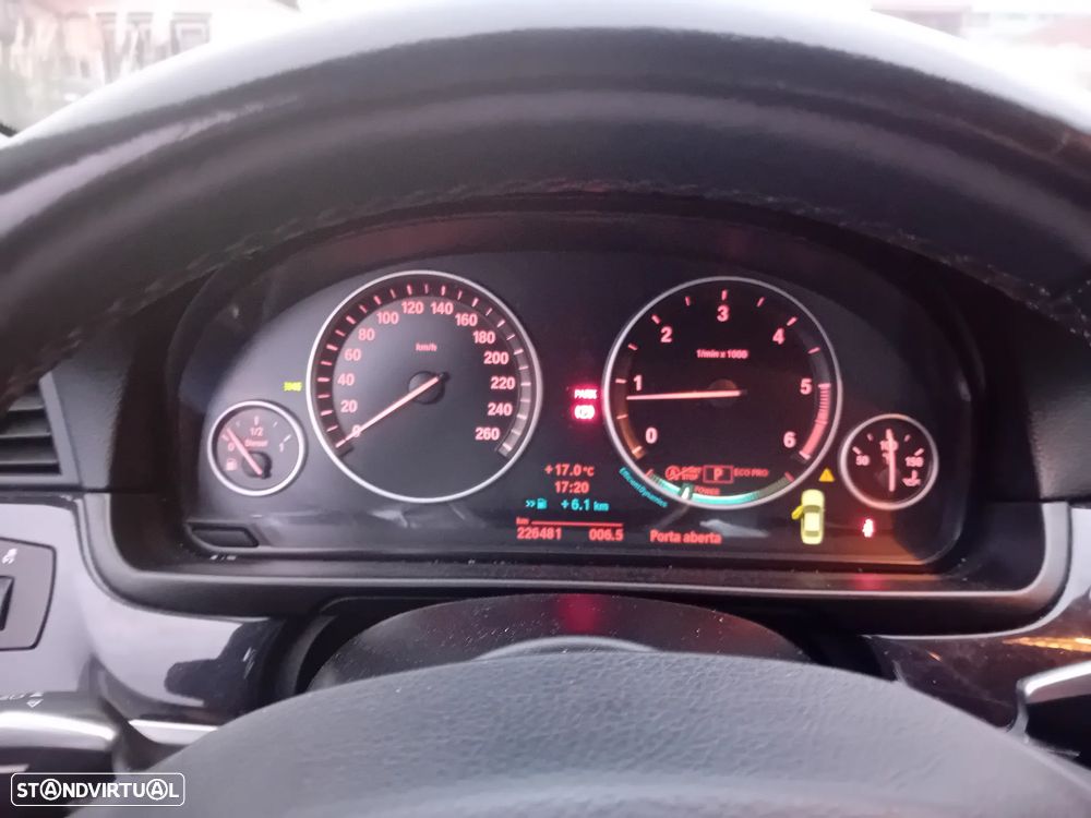 BMW 520 d Exclusive Auto 129g - 22