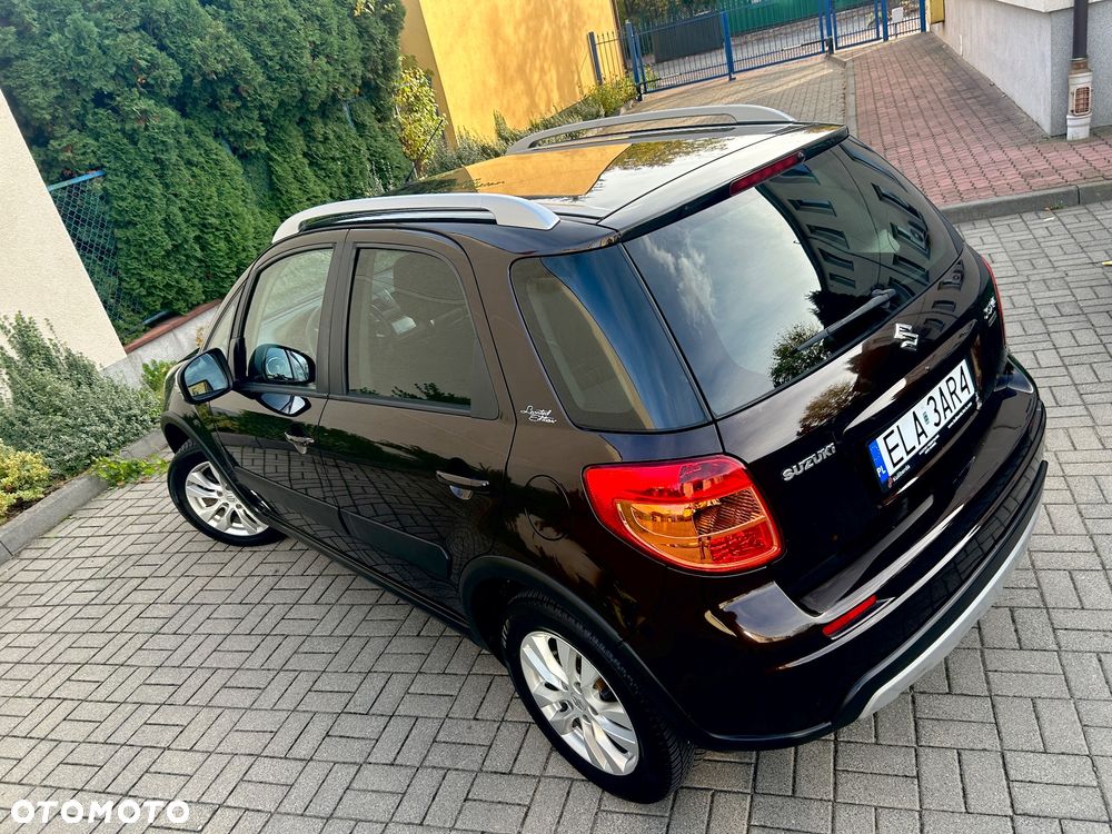 Suzuki SX4 Classic 1.6 VVT 4x2 Comfort - 17