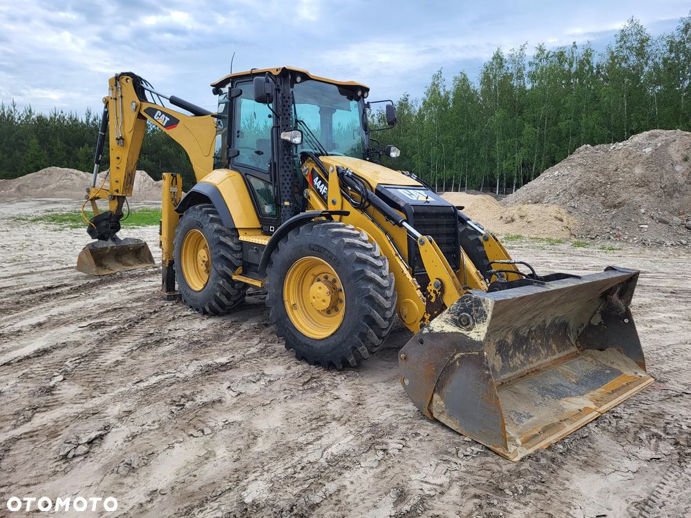 Caterpillar 444 F2 - 10