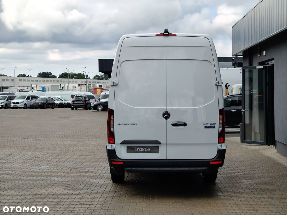Mercedes-Benz Sprinter Furgon 317 CDI PRO Ekstra długi z zabudową brygadową - 6