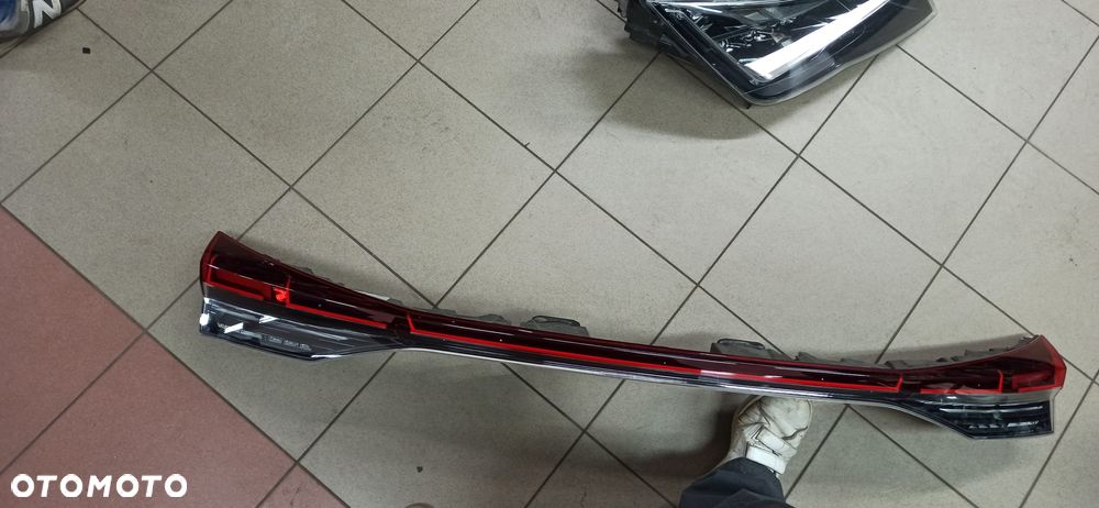 Audi Q4 e-tron blenda tył stop 89A945095