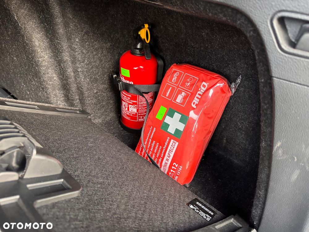 Skoda Superb 2.0 TDI DSG Premium Edition - 32