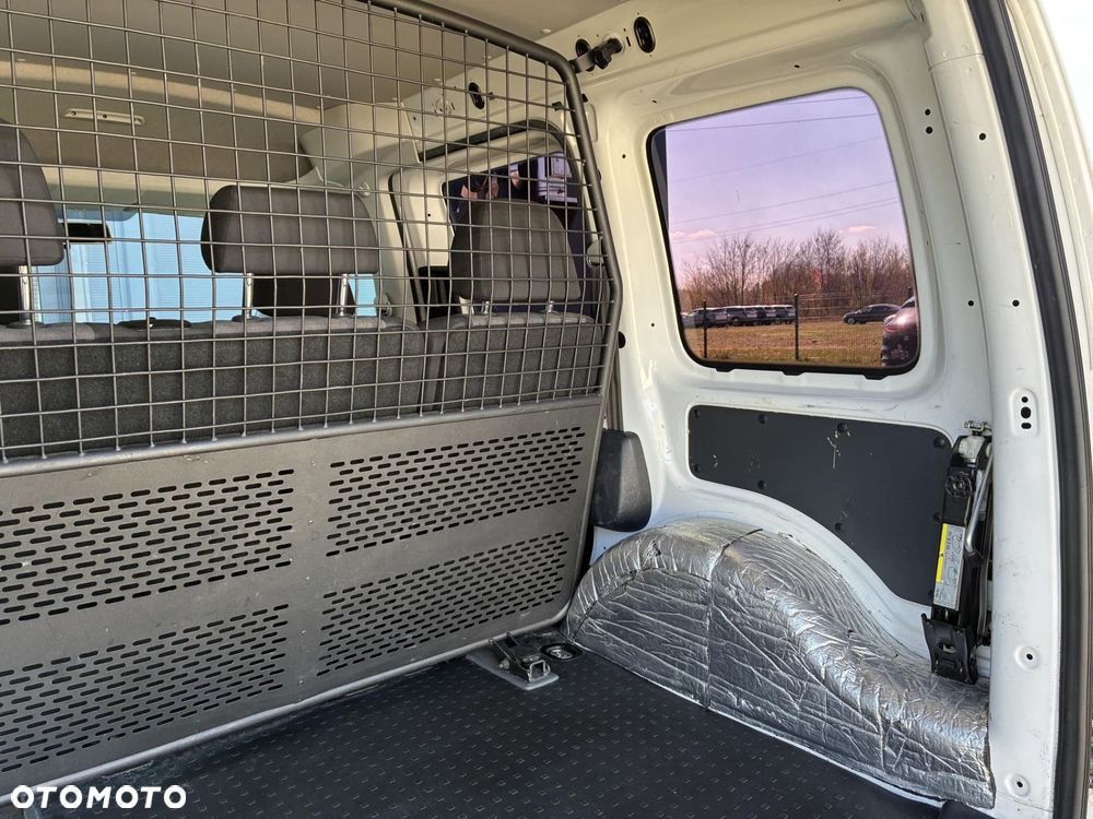 Volkswagen Caddy - 30