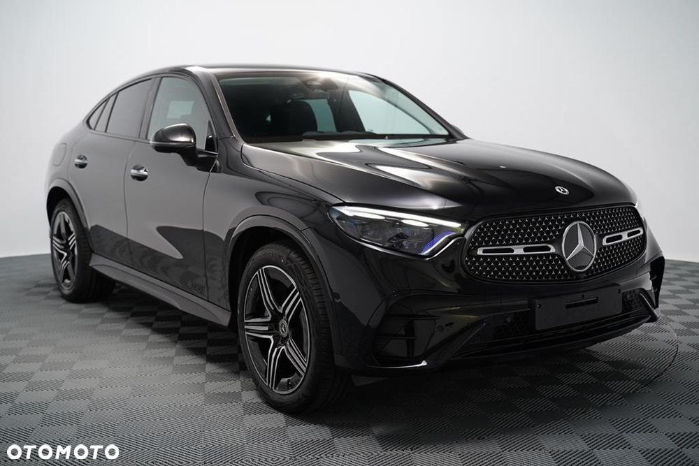 Mercedes-Benz GLC 220 d mHEV 4-Matic AMG Line - 4