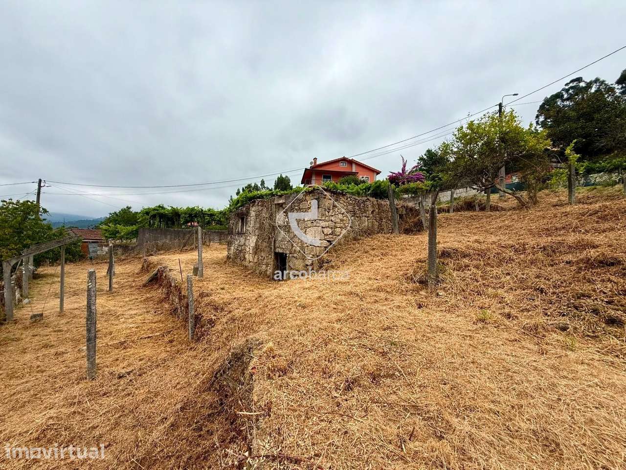 Moradia em pedra para recuperar - Arcos de Valdevez - Grande imagem: 3/10