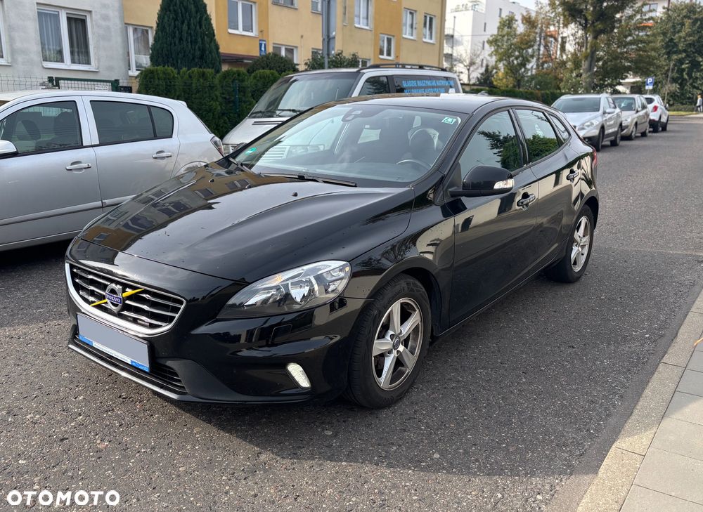 Volvo V40 D2 Momentum - 2