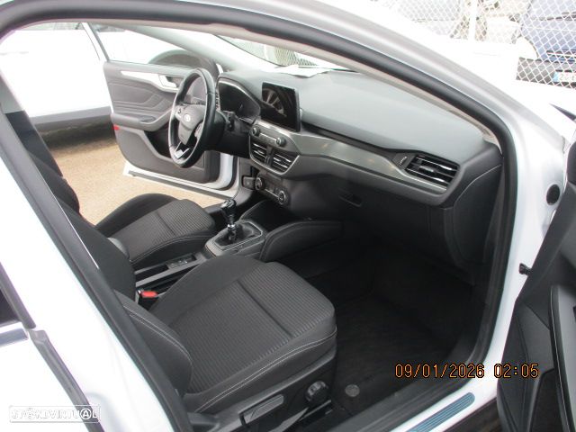 Ford Focus 1.5 TDCi ECOBlue Titanium - 9