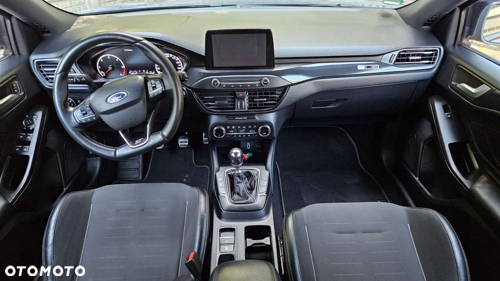 Ford Focus 2.0 EcoBlue S&S ST - 6
