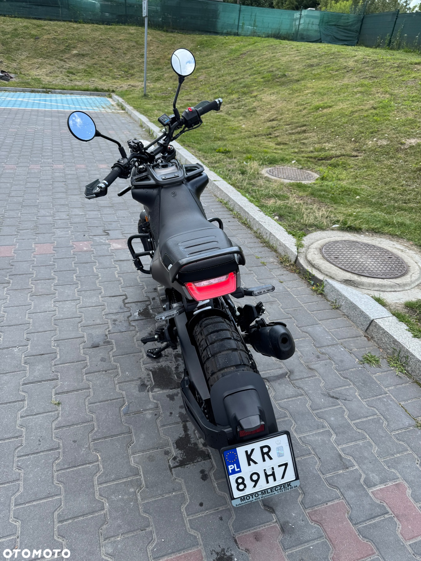 Husqvarna Svartpilen - 6