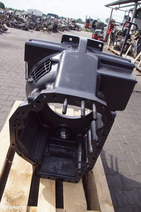 AGROTRON X720 SKRZYNIA BIEGÓW OBUDOWA - 3