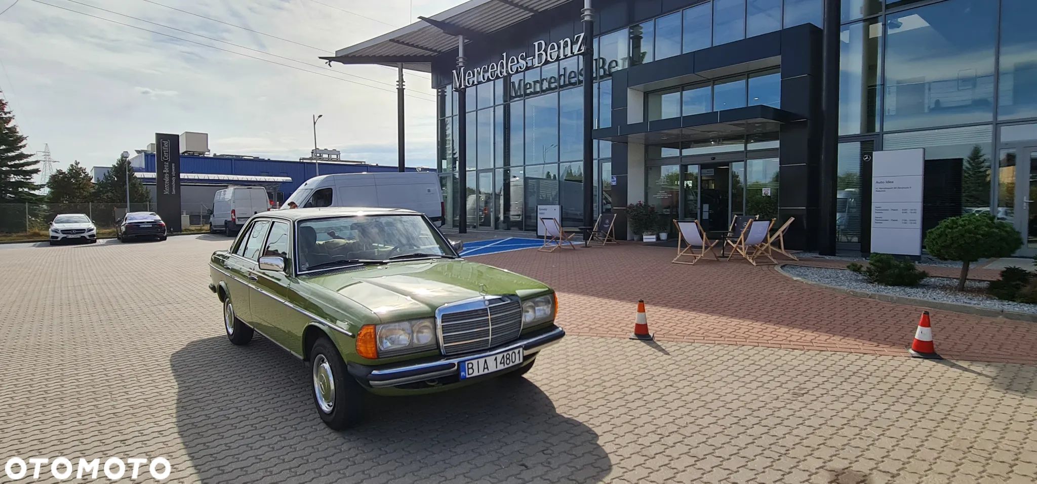 Mercedes-Benz W123 - 1