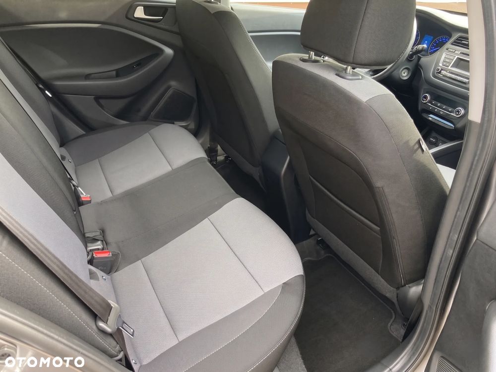 Hyundai i20 1.4 CRDi Premium - 9