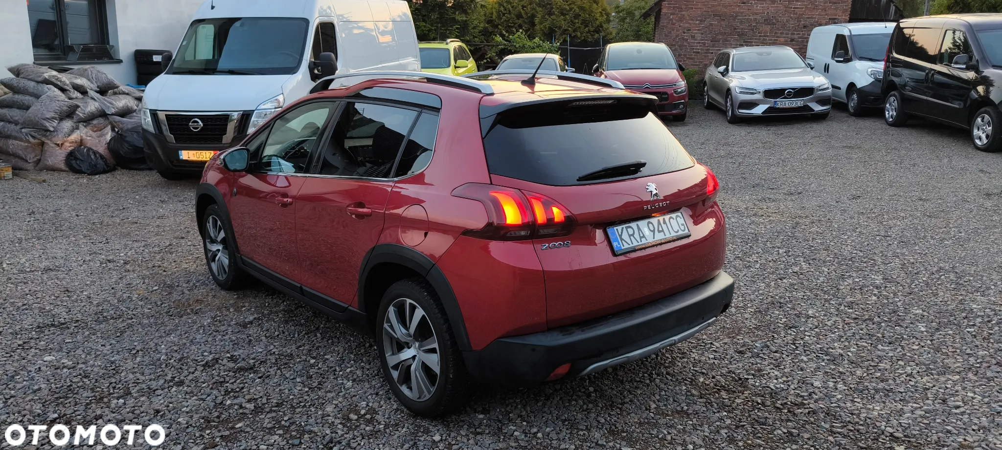 Peugeot 2008 - 7