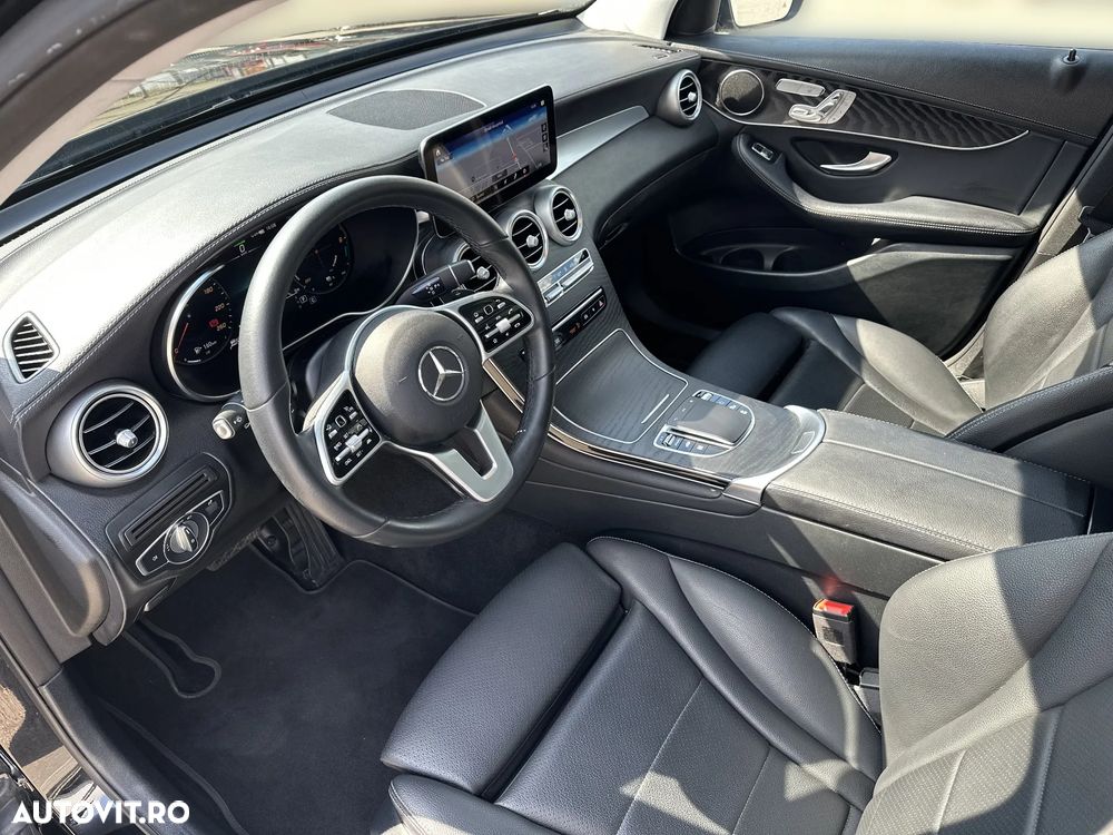 Mercedes-Benz GLC 300 de 4Matic 9G-TRONIC AMG Line Plus - 11