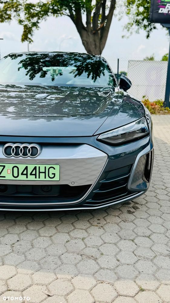 Audi e-tron GT quattro - 12