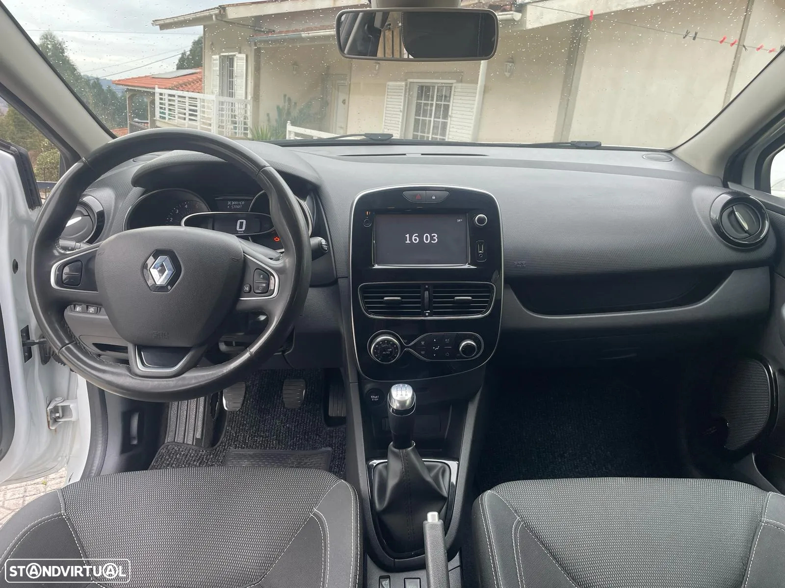 Renault Clio Sport Tourer Energy dCi 90 Start & Stop Dynamique - 9