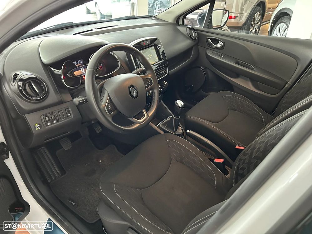 Renault Clio 0.9 TCe Limited Bi-Fuel - 10
