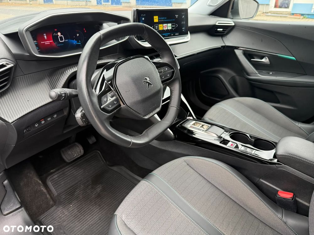 Peugeot 2008 1.2 PureTech Allure Pack S&S EAT8 - 16