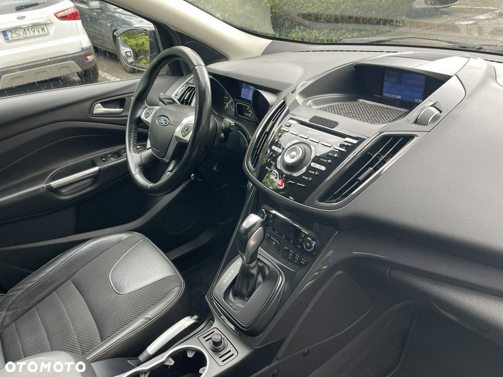 Ford Kuga - 28