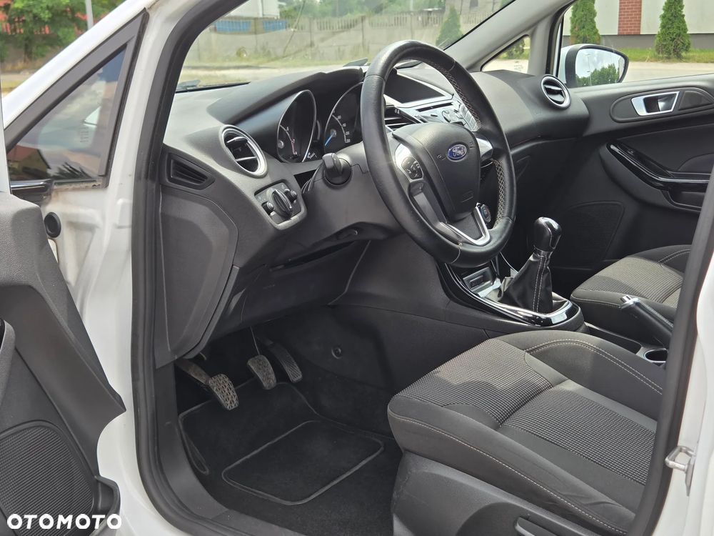 Ford Fiesta 1.0 EcoBoost Titanium - 13