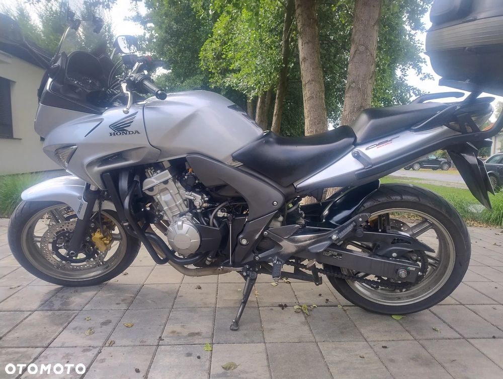 Honda CBF - 2