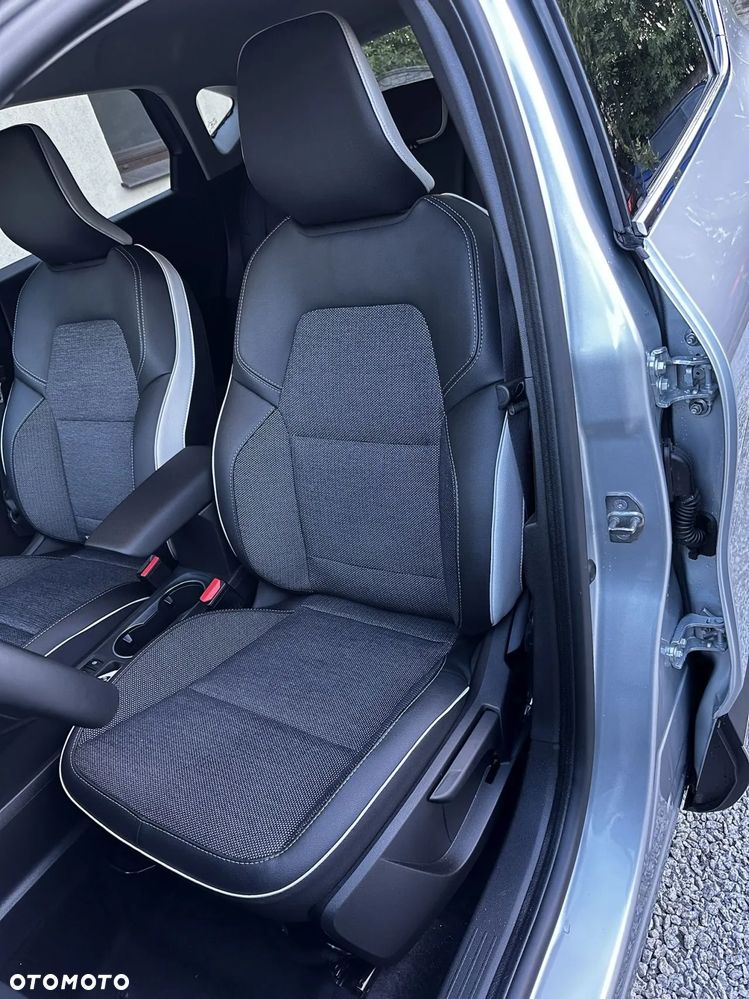 Renault Captur E-TECH Full 145 TECHNO - 8