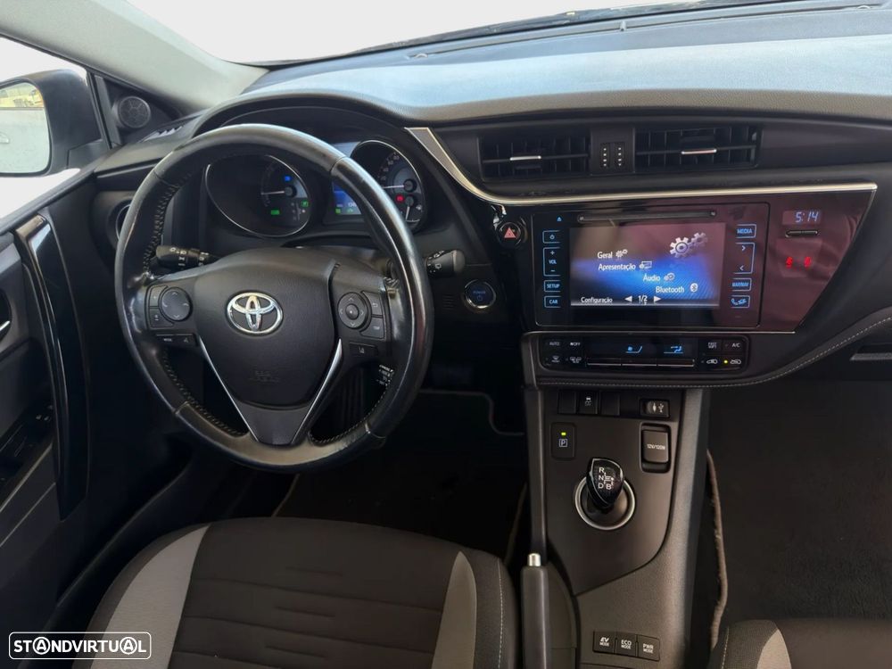 Toyota Auris Touring Sports 1.8 HSD Exclusive - 9