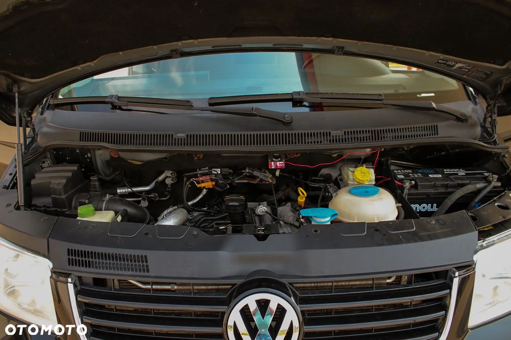 Volkswagen Multivan - 39